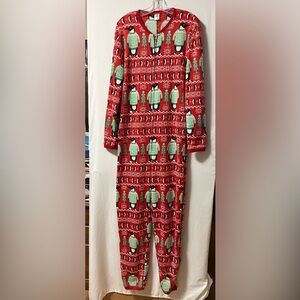 Men’s One piece Penguin Pajamas 100% Polyester Size Small